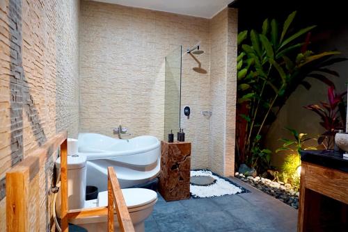 Koupelna v ubytování Homayoon Villa at Bisma - Great location in heart of Ubud