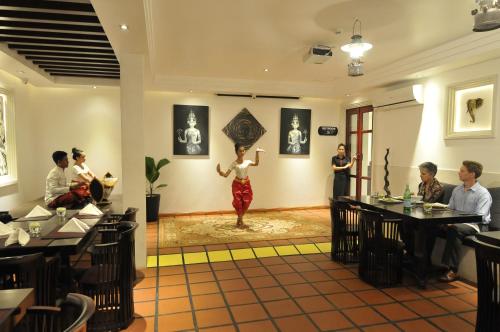 Επισκέπτες που μένουν στο La Rose Suites