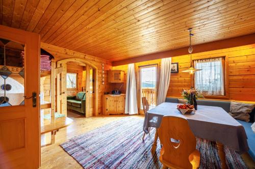 Ruang duduk di Ferienhaus byveronika