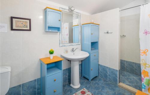 Koupelna v ubytování Stunning Home In Krusvari With Kitchen