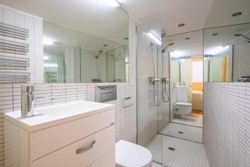 For You Rentals Apartment TEMPORAL in the Center of Madrid ESP50