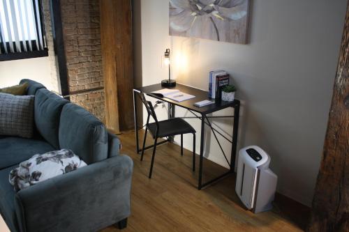 Posezení v ubytování Luxéry Stay Chicago - Themed Units! Close to Downtown, McCormick Place & Wintrust Arena