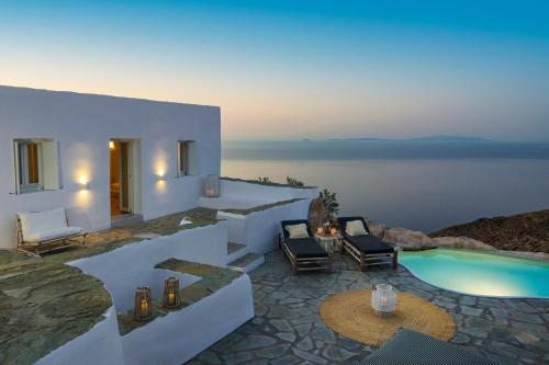 Gallery image of Makarias Traditional Luxury Villas in Ano Meria