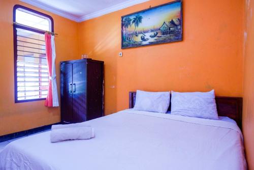 Foto da galeria de Hotel Widodo 1 Parangtritis RedPartner em Girijati