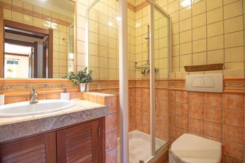 Kylpyhuone majoituspaikassa Casa Benagil Mar