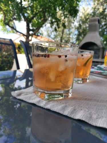 Minuman di SALT & SAGE Apartment
