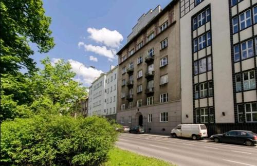 Budova, v ktorej sa apartmán nachádza