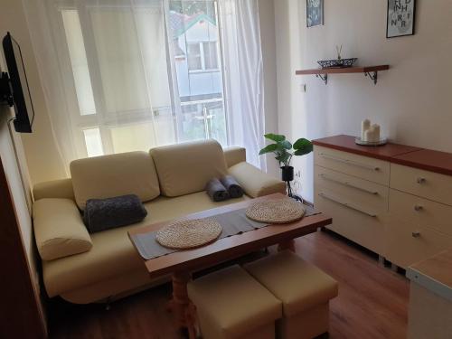Et opholdsområde på Apartament w Rezydencji Bursztyn