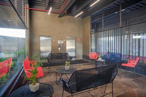Гостиная зона в Candlewood Suites - Guadalajara Galerias by IHG