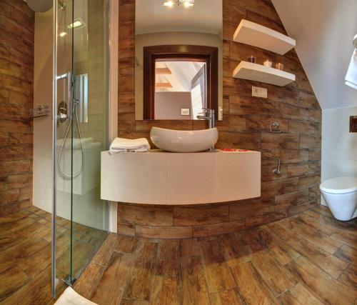 Ένα μπάνιο στο Willa Misiaga Apartamenty