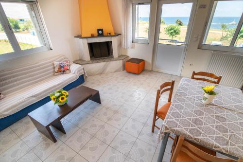 Η κουζίνα ή μικρή κουζίνα στο Faros Apartments