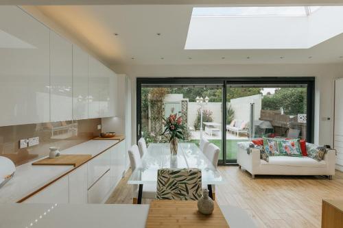 Posezení v ubytování SWINTON HOUSE - Beautiful 3 Bed House in Harrogate, North Yorkshire