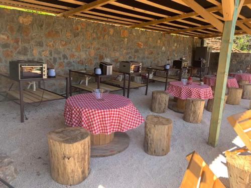 Restaurace v ubytování Bigova Glamping