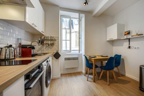 Bel appartement moderne au coeur du Panier à Marseille - Welkeys