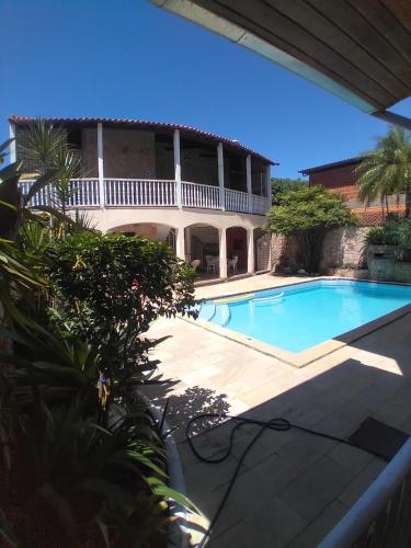 Gallery image of Casa de novela , Sol e piscina in Cachoeiras de Macacu