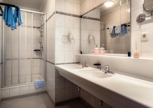 Un baño de schaus Lüftenegger - Apart-Zirbenpension