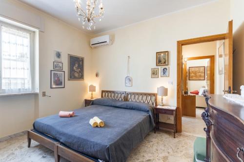 Postel nebo postele na pokoji v ubytování Bella Vista Apartment with Seaview Balcony