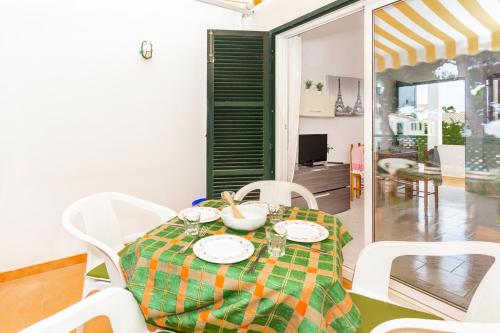 Φωτογραφία από το άλμπουμ του Las Brisas 11 σε Cala en Bosch