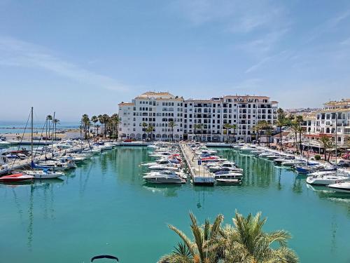 Lovely apartment with pool & sea views - Marina Del Castillo 2129