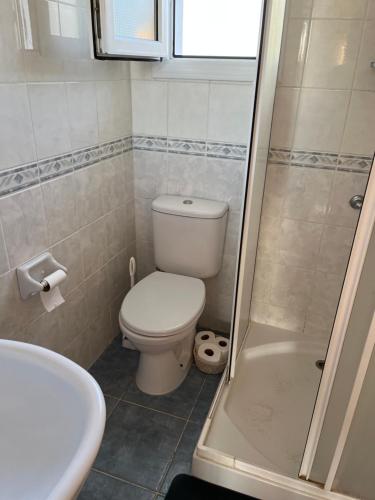 Bilik mandi di Villa Zeytin