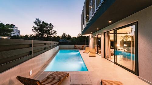 Villa Domina by Villas Holiday