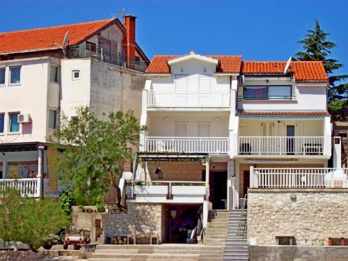 Apartments Mara