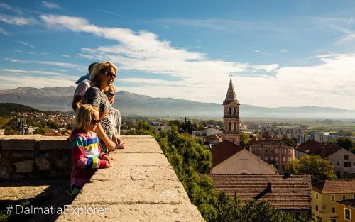 Billede fra billedgalleriet på Studio Apartmani Kaja i Iva i Sinj