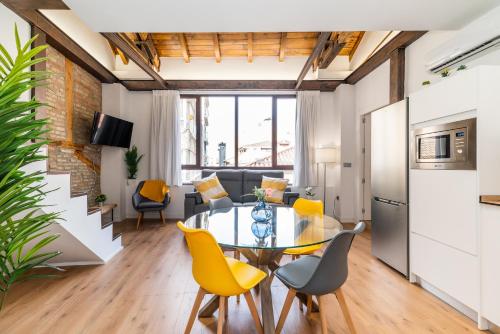 Wekey Homes Granada, Mesones Central Suites