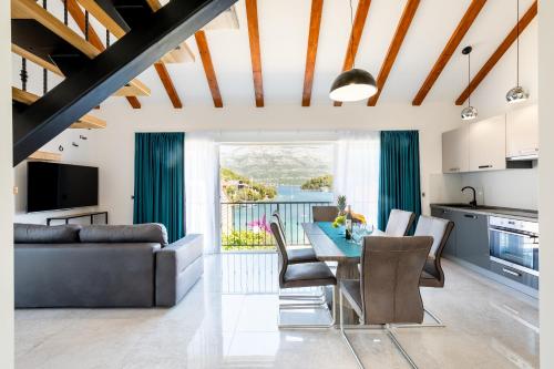 Blue sea apartment
