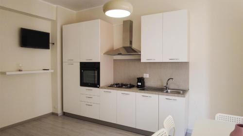 Η κουζίνα ή μικρή κουζίνα στο Sofíta - Rooms & Apartment