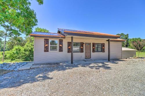 Salesville Cottage Near Marinas and Boating!