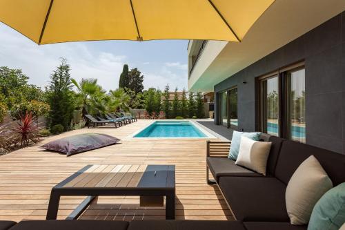 Bazén v ubytovaní luxury Villa One Way alebo v jeho blízkosti