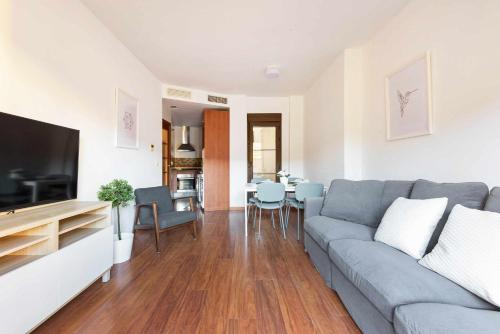 Rosaleda 13 con parking incluido by Pineapple Homes