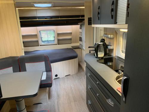 Przyczepy VIP - Ośrodek na Klifie Village - Hel Helska 11