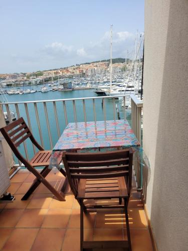 STUDIO CAP D AGDE VUE PORT