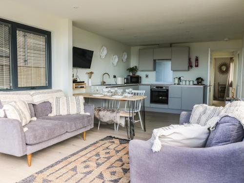 Dapur atau dapur kecil di Sandpiper Chalet
