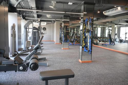 The fitness centre and/or fitness facilities at 12 The Residence Hotel & Apartment - SHA