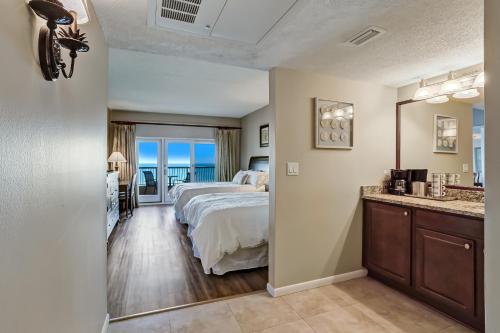 328 Sandcastle condo – Photos 3