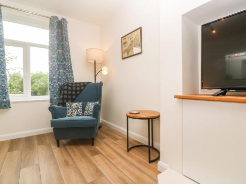 6 Andrewartha Road – Photos 4