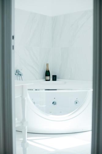 Les Précieuses Suites & Spa II photo 10