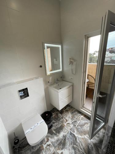 Un baño de Levanevsky Hotel