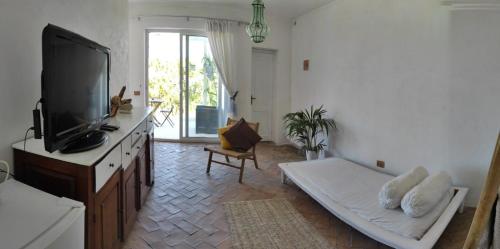 A television and/or entertainment centre at Casa Carmela