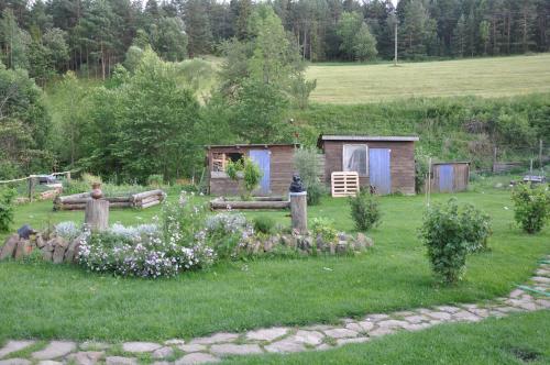 Vonkajšia záhrada v ubytovaní chata-cabina