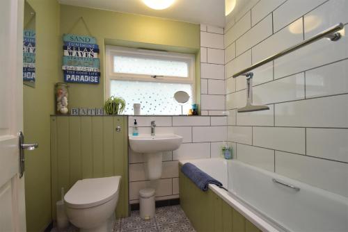 Gallery image of Daisy Tatham Cottage in Rye