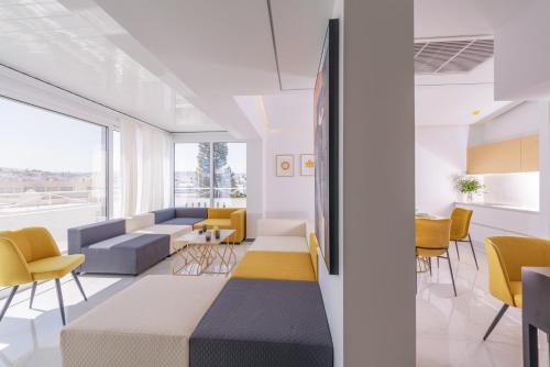Spectacular Rooftop Loft Ell Fil