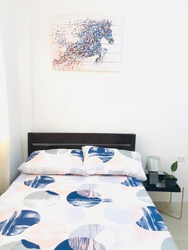 Postel nebo postele na pokoji v ubytování P&Y 114 House for rent