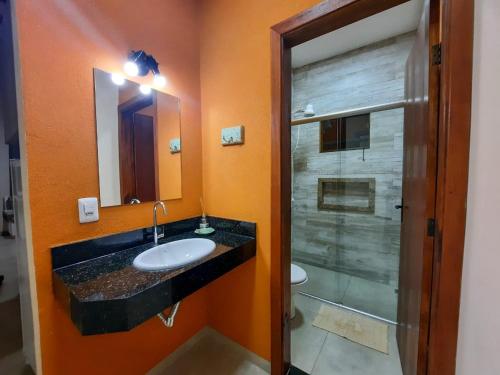 A bathroom at VILA CARRENHO