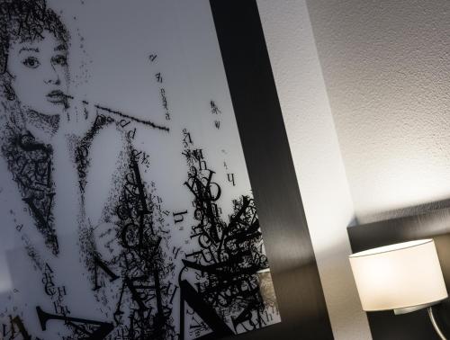 Φωτογραφία από το άλμπουμ του Cit'Hotel Stim'Otel σε Αζάν