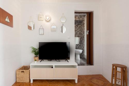 FLH Cosy Typical Alfama Apartment