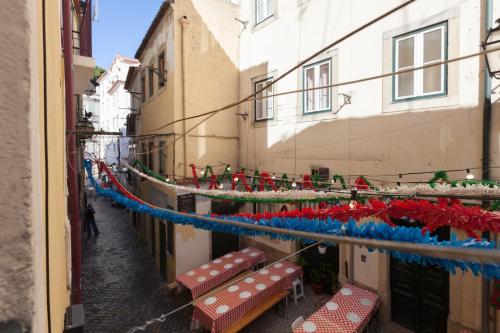 FLH Cosy Typical Alfama Apartment